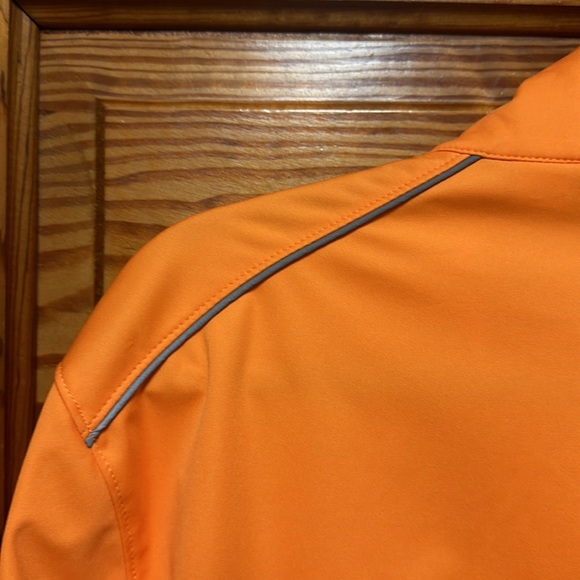 Clique orange jacket with reflective piping on back of jacket. Women’s XL - Picture 4 of 11